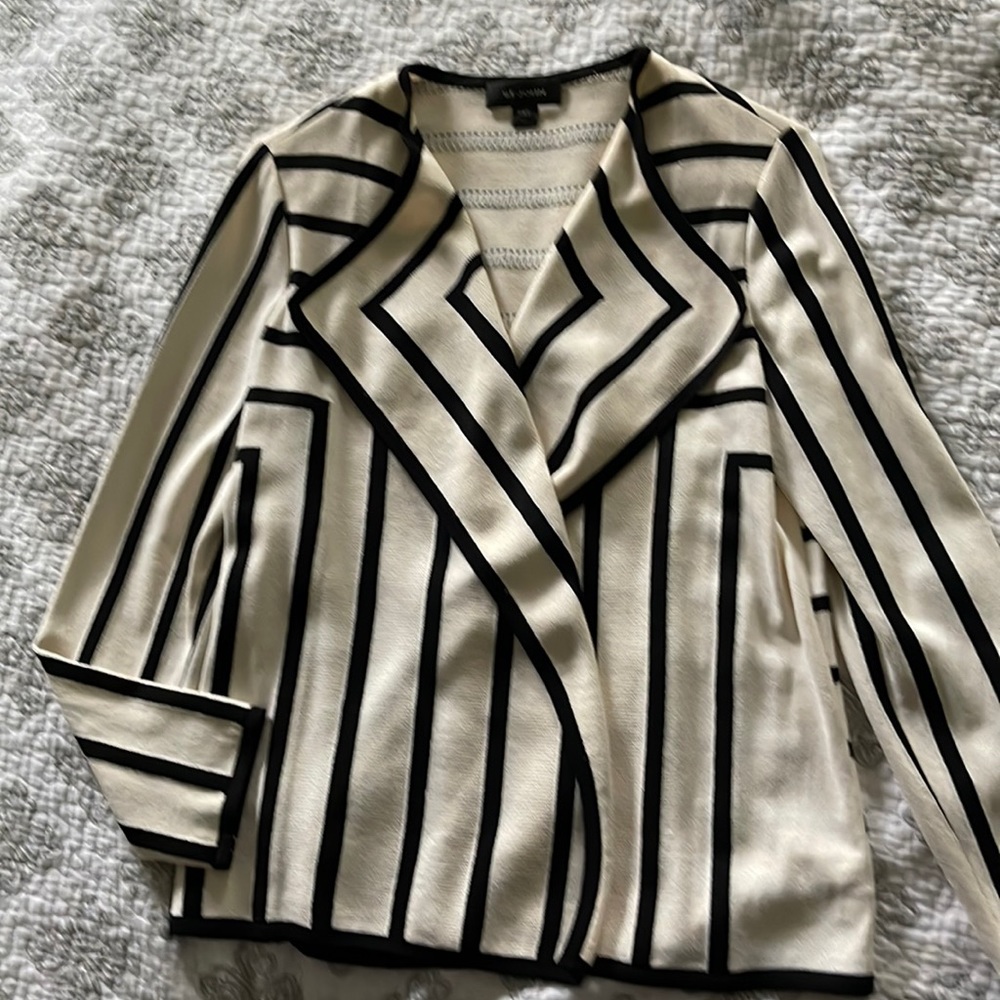 Beautiful St John jacket